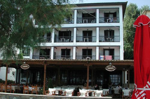 Maro Hotel 3*